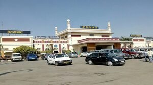 Hyderabad Deccan Railway Station to Srisailam Cab